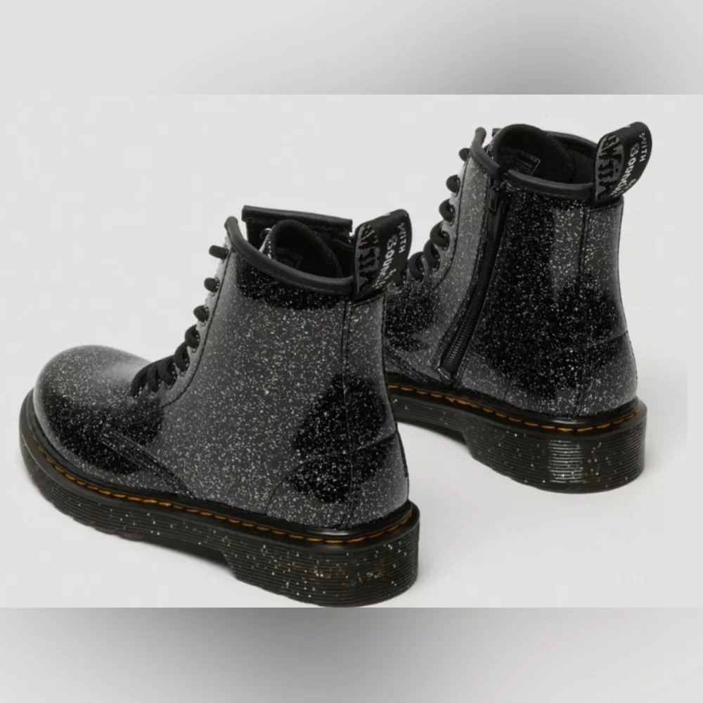 NWT Dr. Martens 1460 GLITTER LACE UP BOOTS COLOR:Black Cosmic Glitter Sz Youth 3